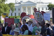 Radši obchodovat než chránit klima. USA jako první stát odstupují od celosvětové dohody z Paříže