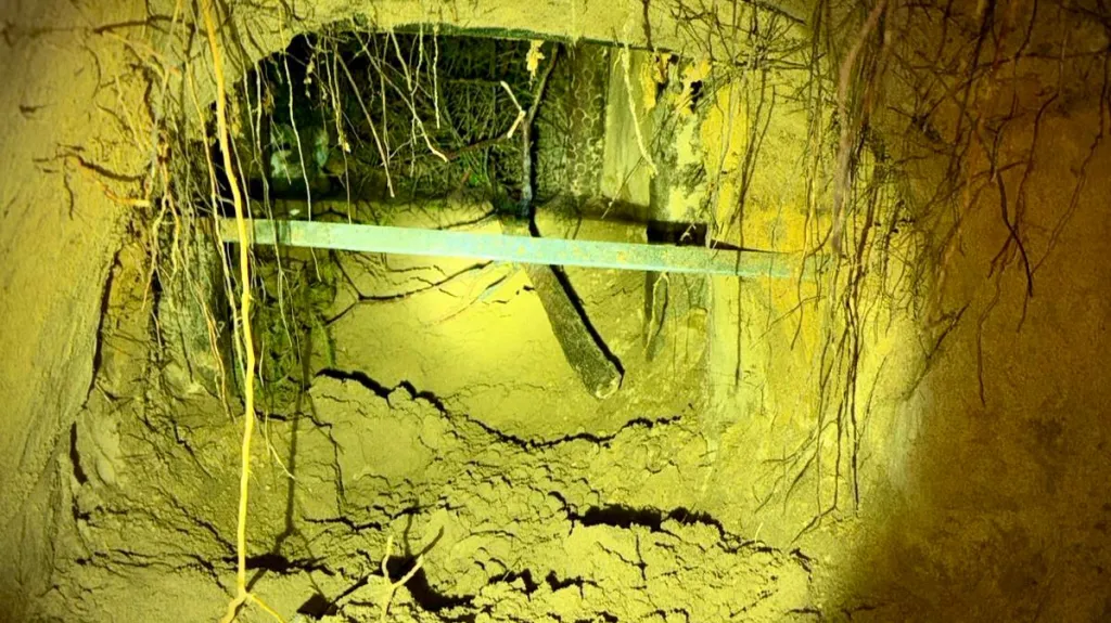 Tunel pod hranicí mezí Polskem a Běloruskem