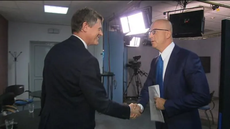 Pavel Mertlík a Pavel Telička diskutují v Otázkách Václava Moravce