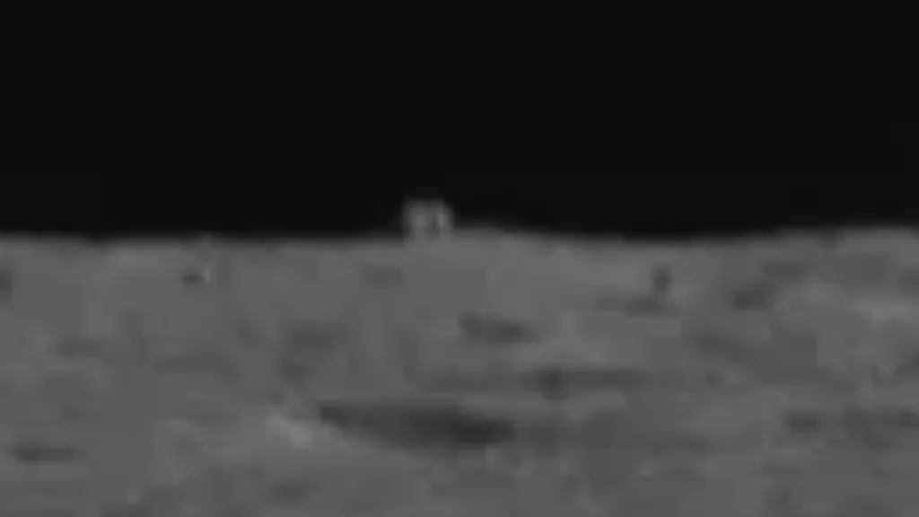 Zvětšený snímek objektu na Měsíci