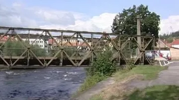 Nouzový most v Českém Krumlově