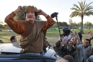 Kaddáfí nadopoval vojáky a nařídil jim znásilňovat ženy rebelů