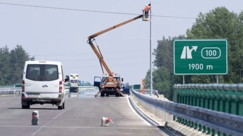 Rozhovor s ministrem dopravy v demisi Zdeňkem Žákem