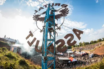  Line-up 24. ročníku festivalu Brutal Assault je kompletní, dorazí 130 interpretů