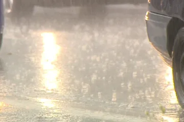 Postupně se oteplí, koncem týdne mají dorazit srážky. Meteorologové varují před námrazou