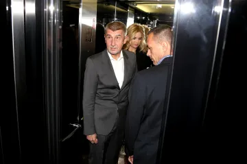 Je sečteno. ANO jednoznačně vyhrálo volby. Babiš nabídl jednání všem stranám