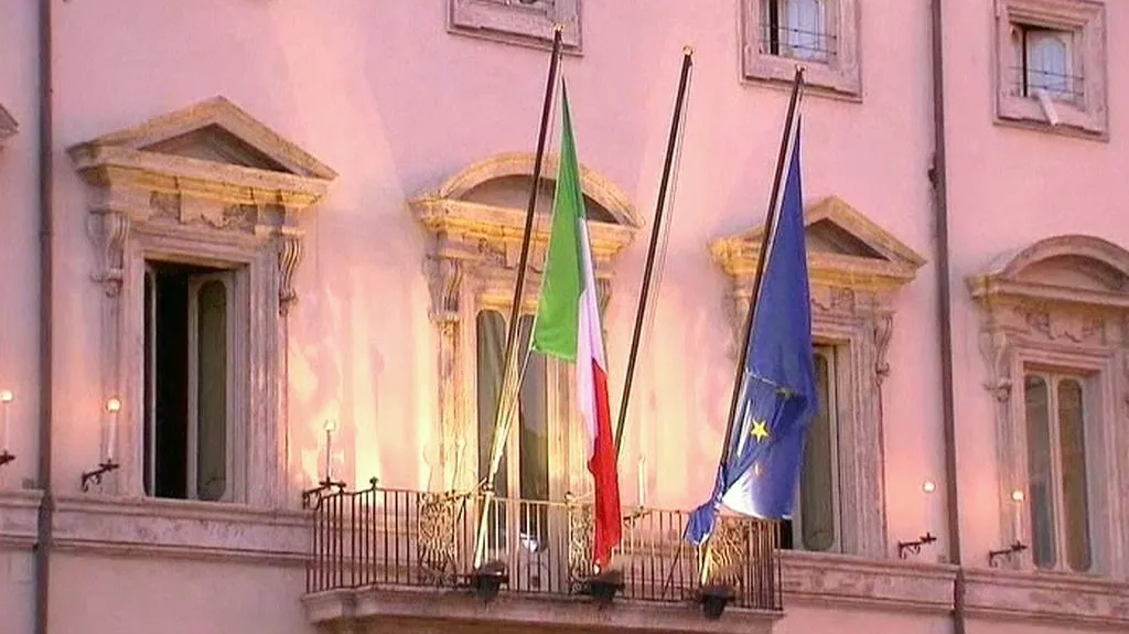 Italská a evropská vlajka