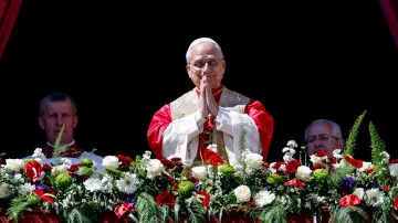 Papež Lev XIV. při kázání Urbi et orbi (Městu a světu)