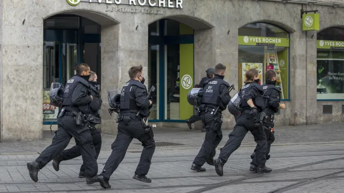 Policie zasahovala v německém Würzburgu