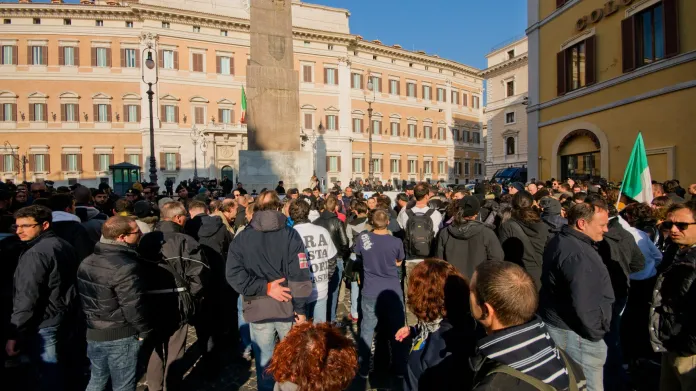 Hnutí vidlí protestuje v ulicích italských měst