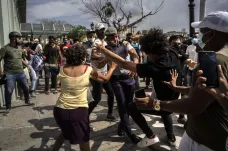 Při protivládních protestech na Kubě zemřel demonstrant