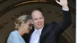 Kníže Albert II. se svou šťasnou novomanželkou Charlene