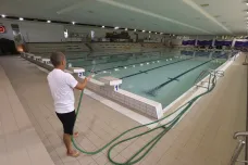 Ve zlínských lázních skončila oprava padesátimetrového bazénu, otevře se za týden