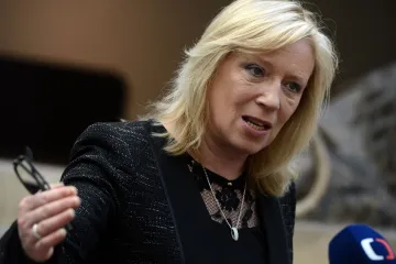 Jak na radikály? Volme jasné programy a vzdělané občany