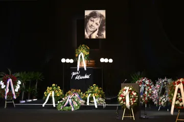 V zaplněném Národním divadle se s Janou Hlaváčovou naposledy rozloučili kolegové, přátelé i veřejnost