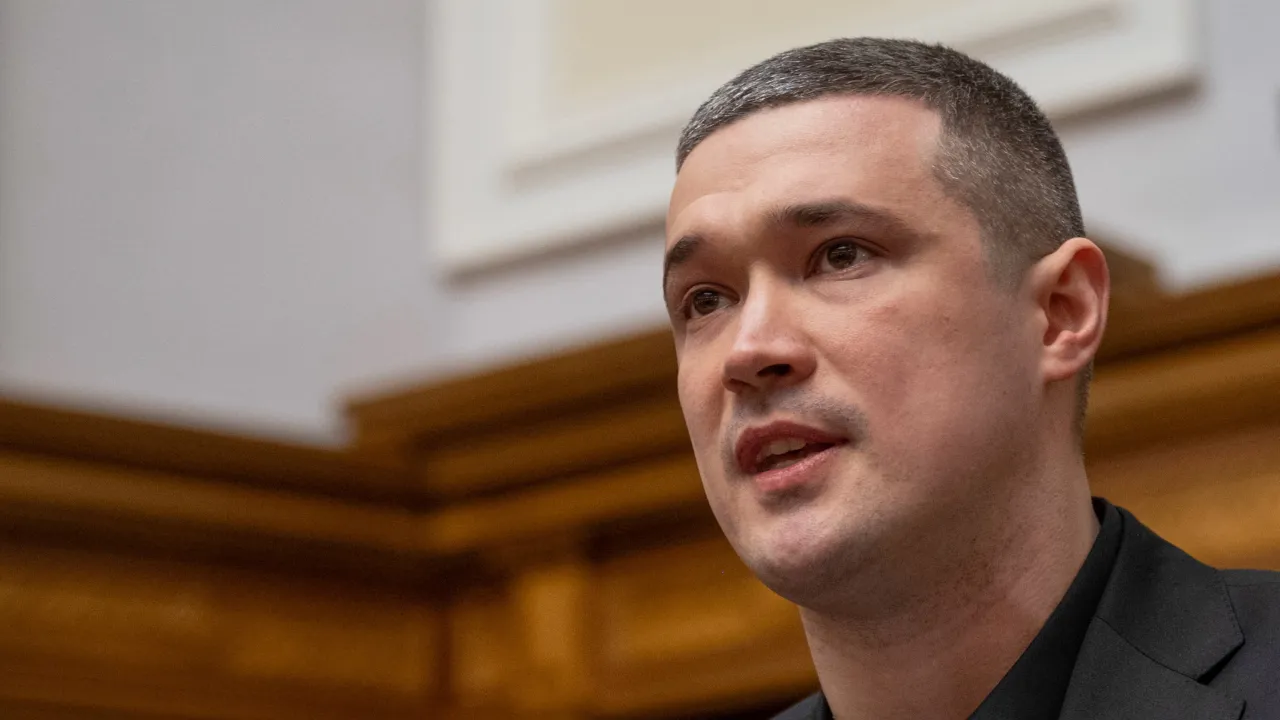 Ousted Ukrainian Defense Minister Fedorov Calls for Wartime Elections Amid Corruption Critiques