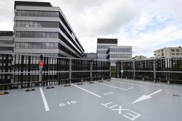 V pražských Nových Butovicích mohou řidiči parkovat v novém parkovacím domě
