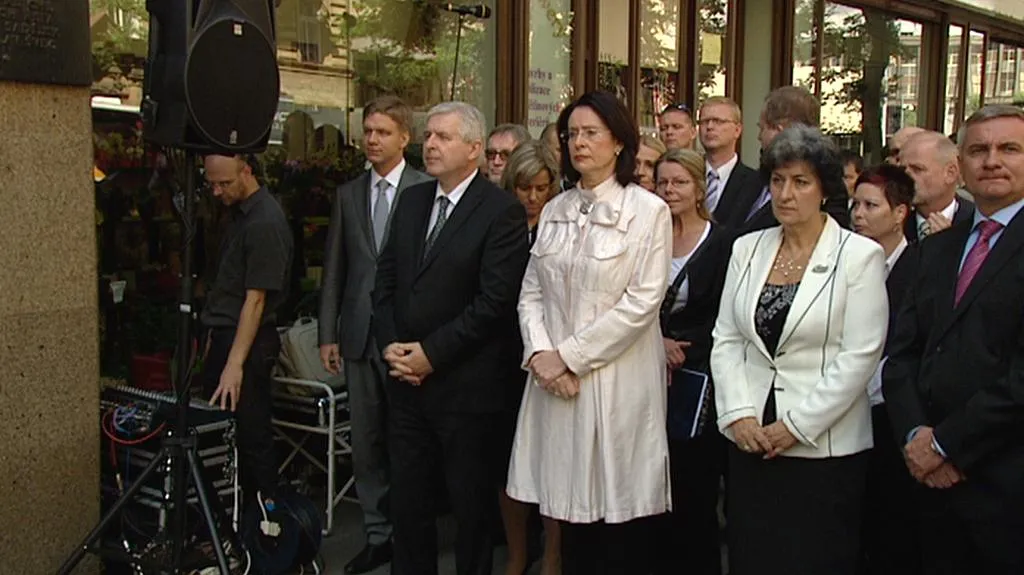 Vzpomínková akce u budovy Českého rozhlasu