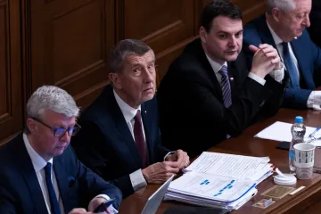 Sněmovna bude druhým dnem jednat o vyslovení důvěry Babišově vládě