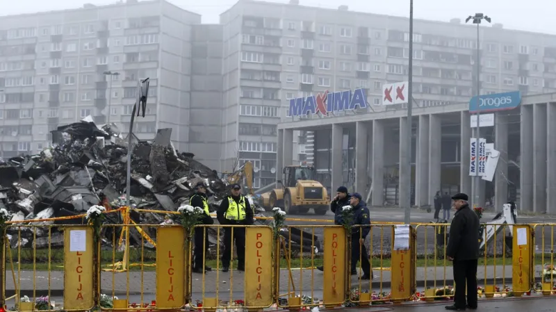 Kolaps obchodního centra v Rize
