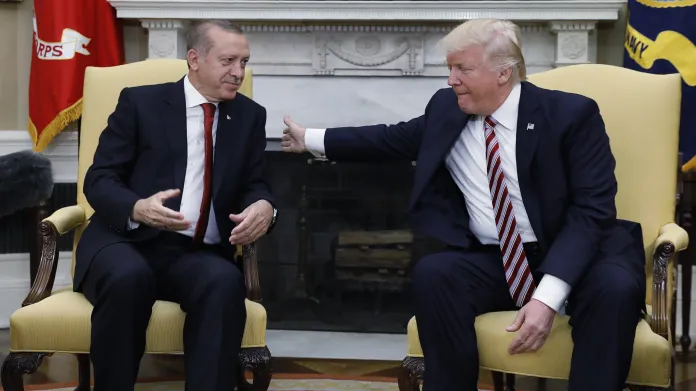 Zpravodaj ČT Černohorský: USA přestanou s Tureckem jednat o obchodní dohodě
