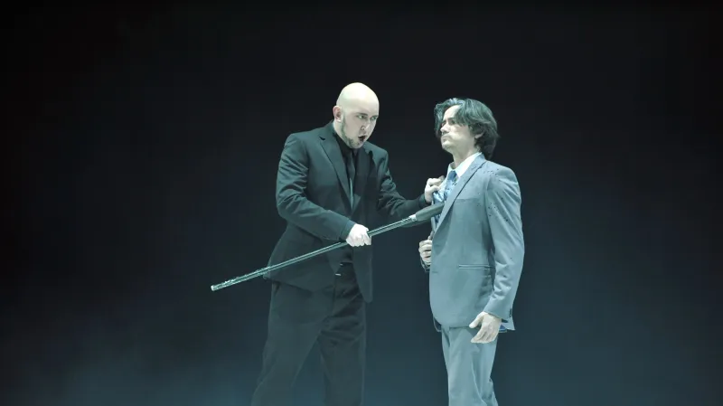 Jan Šťáva (vlevo) jako Mefisto a José Manuel coby Faust