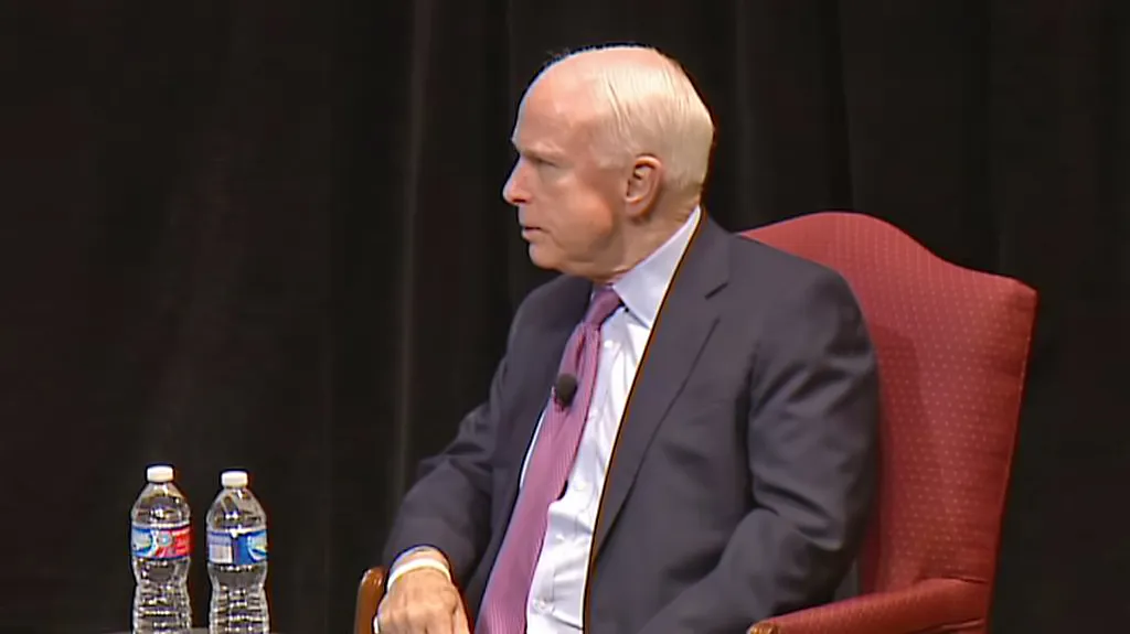 John McCain při debatě o odkazu Václava Havla