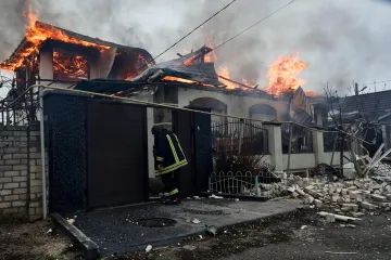 Ukrajina čelila v noci na neděli raketovým útokům