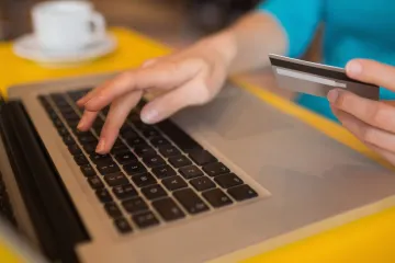České zákazníky překvapují internetová tržiště. Stížností podle ČOI přibývá