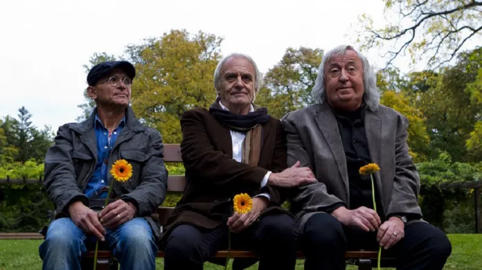 Oldřich Kaiser, Jiří Lábus a francouzský herec Didier Flamand (uprostřed) ve filmu Klauni