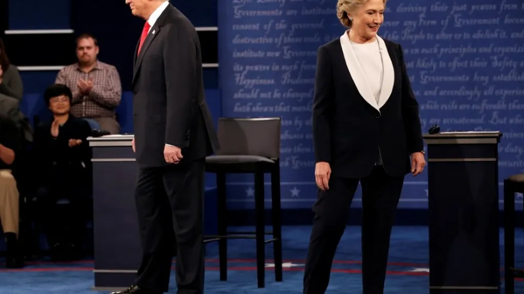Clintonová a Trump během debaty