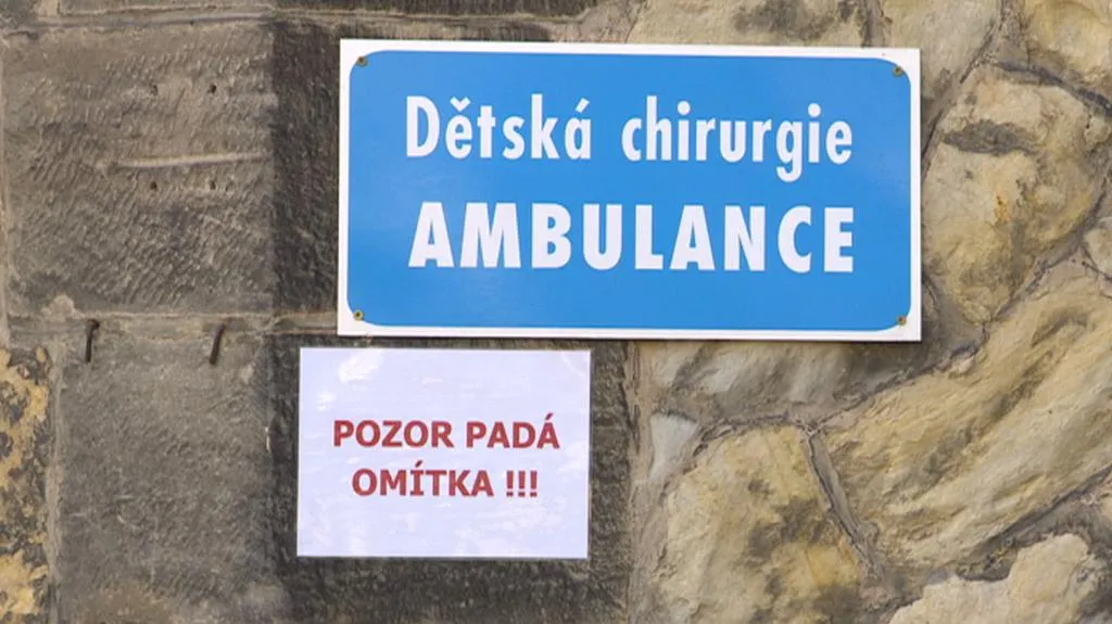 Výstraha na budově dětské chirurgie