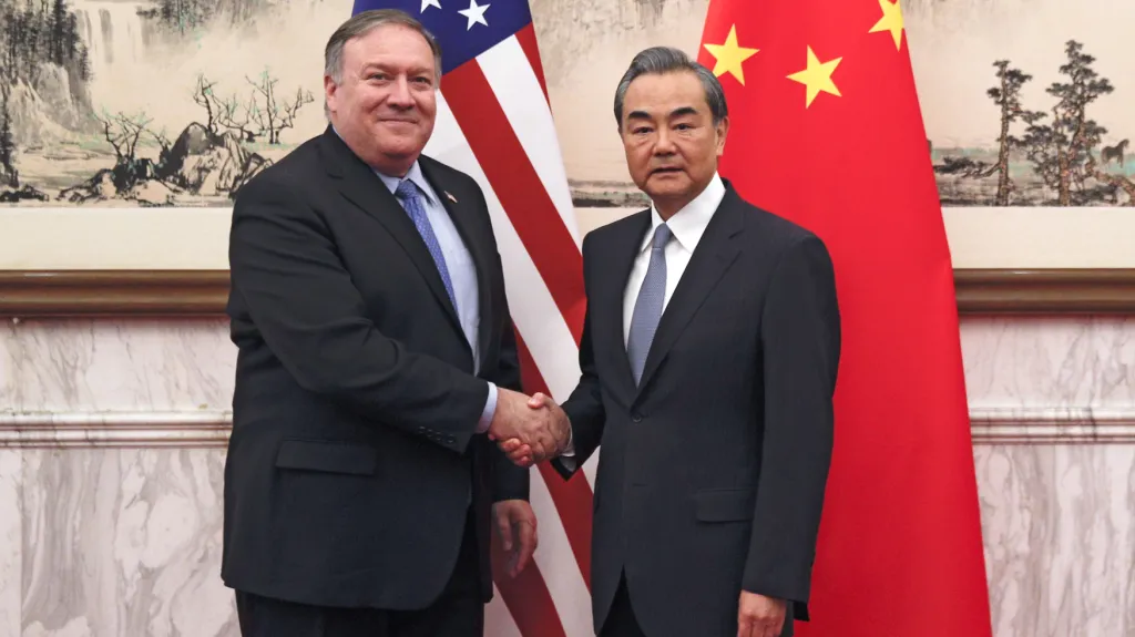 Mike Pompeo a Wang I