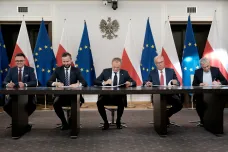Polskou vládu se pokouší sestavit Morawiecki, opoziční strany už ale podepsaly koaliční smlouvu