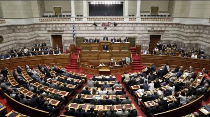 Řecká koalice má potvrdit platnost nejnovějšího balíčku škrtů