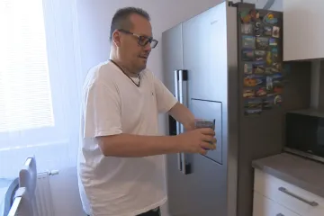 „Problém je najíst se i obléct ponožky.“ Pacient s ALS popisuje nástrahy nemoci
