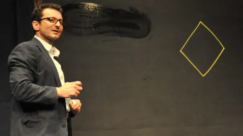 Ondřej Vetchý v inscenaci Činoherního klubu