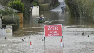 Wales od víkendu bojuje se záplavami