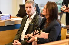 Soud opět zprostil Březinova otce a exmanželku obžaloby z praní špinavých peněz