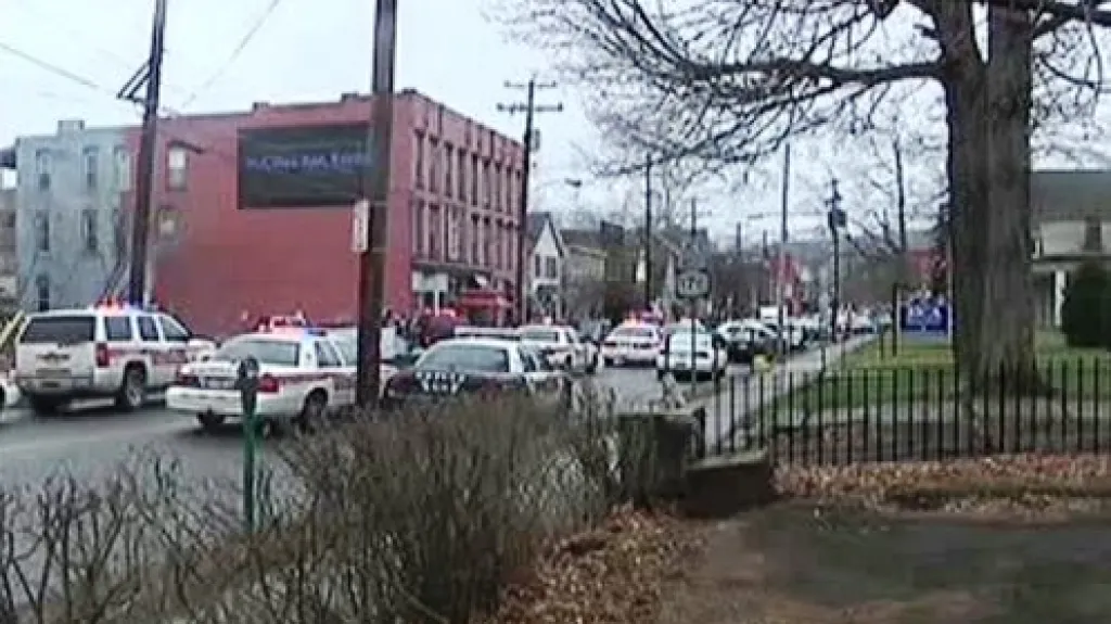 Útok šíleného střelce v Binghamtonu
