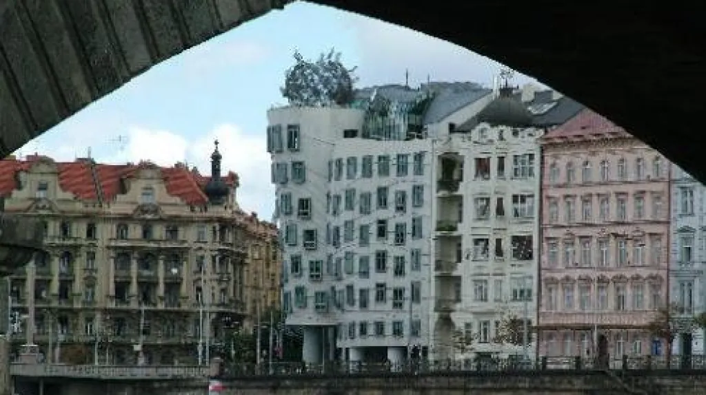 Tančící dům