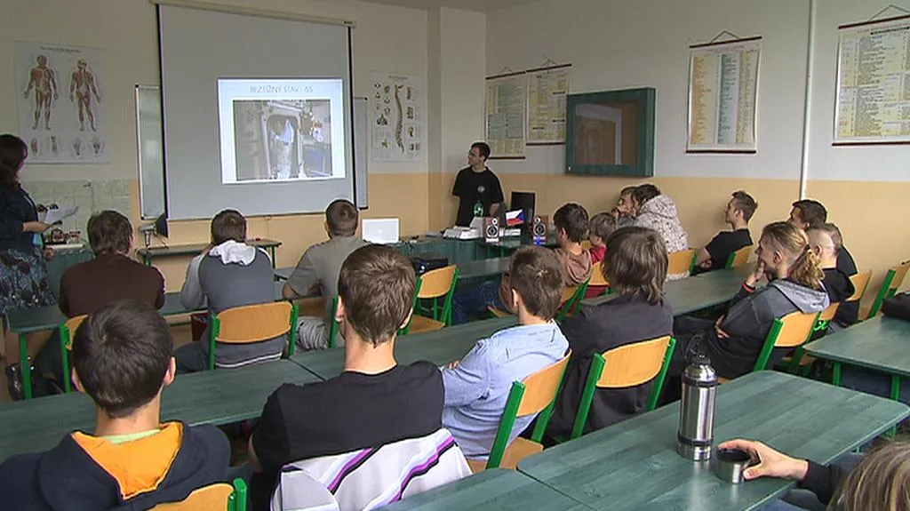 Hodina Kouzelné fyziky