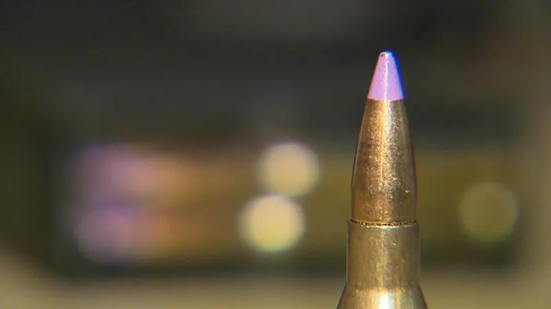 Neviditelná svítící střela