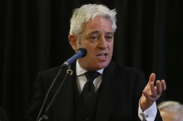 „Přepadení ze zálohy“ i „sabotáž“. Britský tisk řeší rázný tah šéfa sněmovny Bercowa