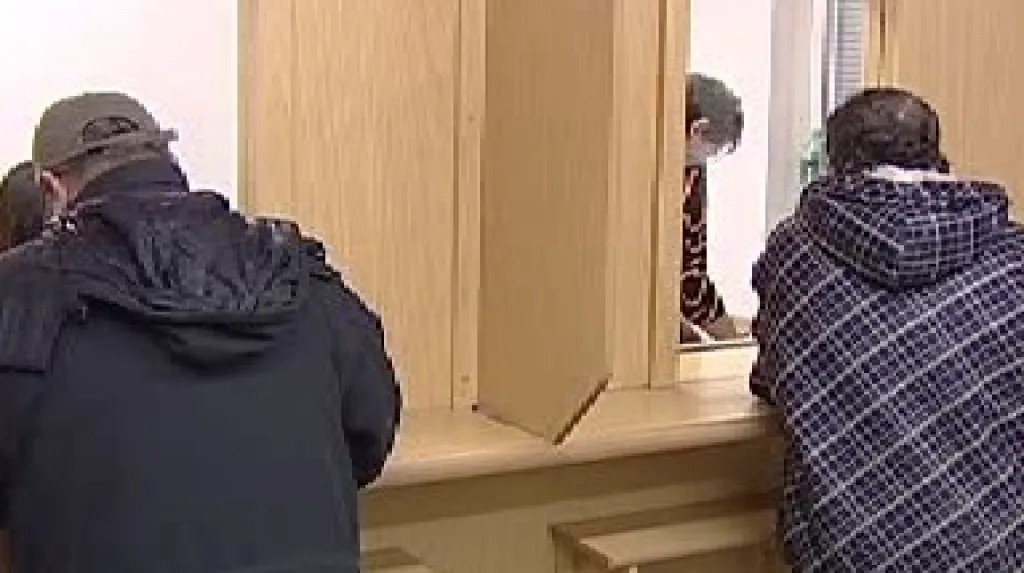 Lidé vyrovnávají pohledávky vůči městu