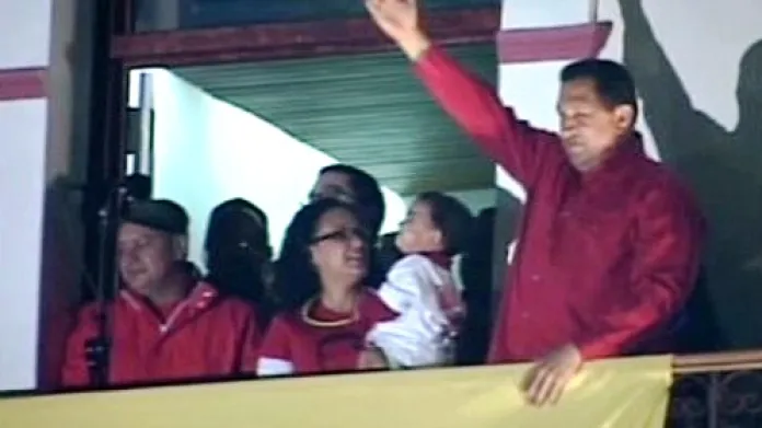 Venezuelský prezident Hugo Chávez po vyhlášení výsledků referenda