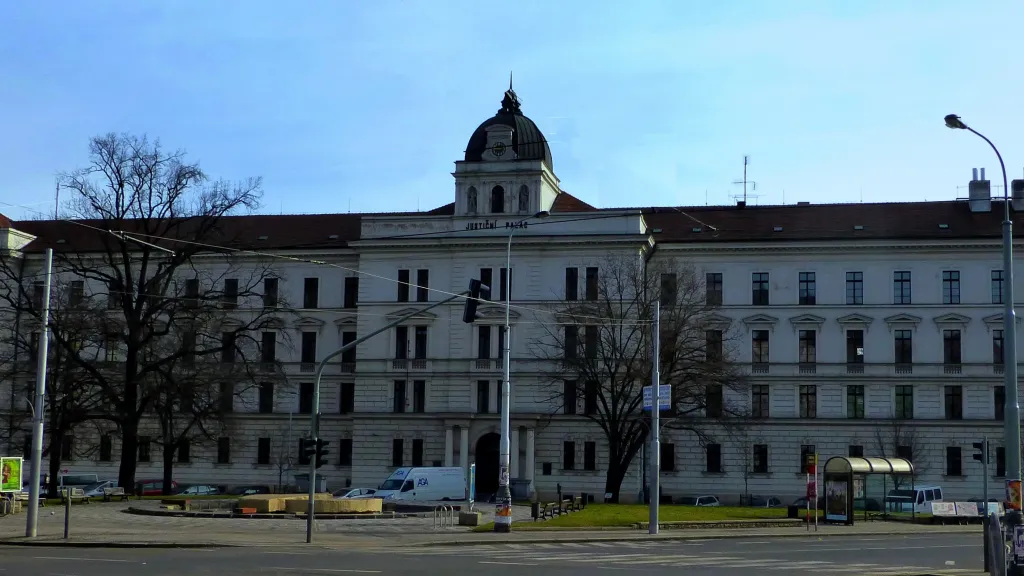 Obvodní soud pro Prahu 5