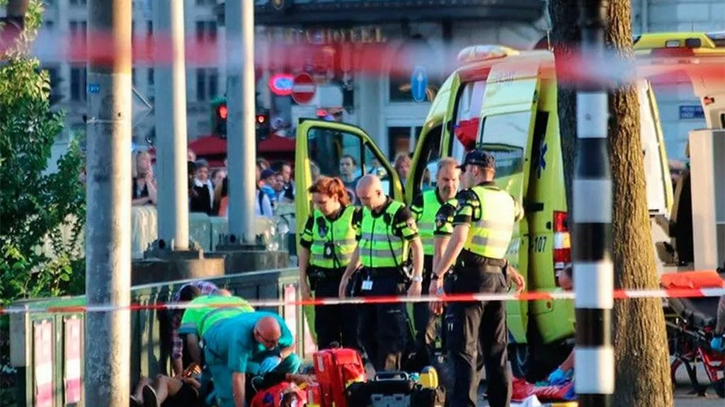 Řidič v Amsterdamu srazil osm lidí