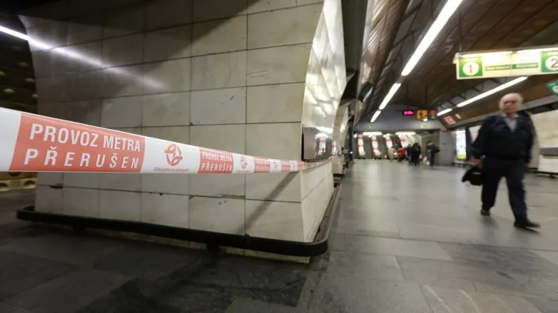 Stanice metra A Muzeum