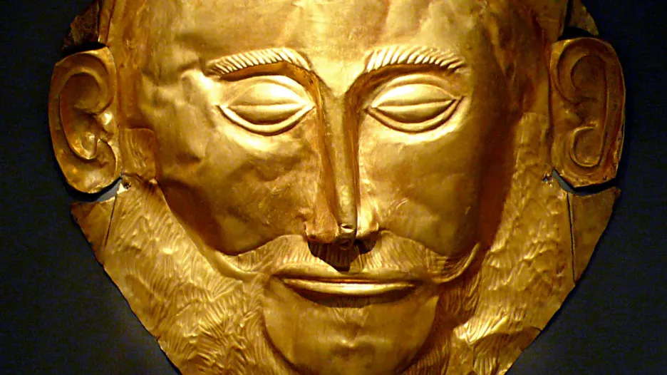 Agamemnónova  maska, kterou Schliemann objevil, tomu králi vůbec nepatřila